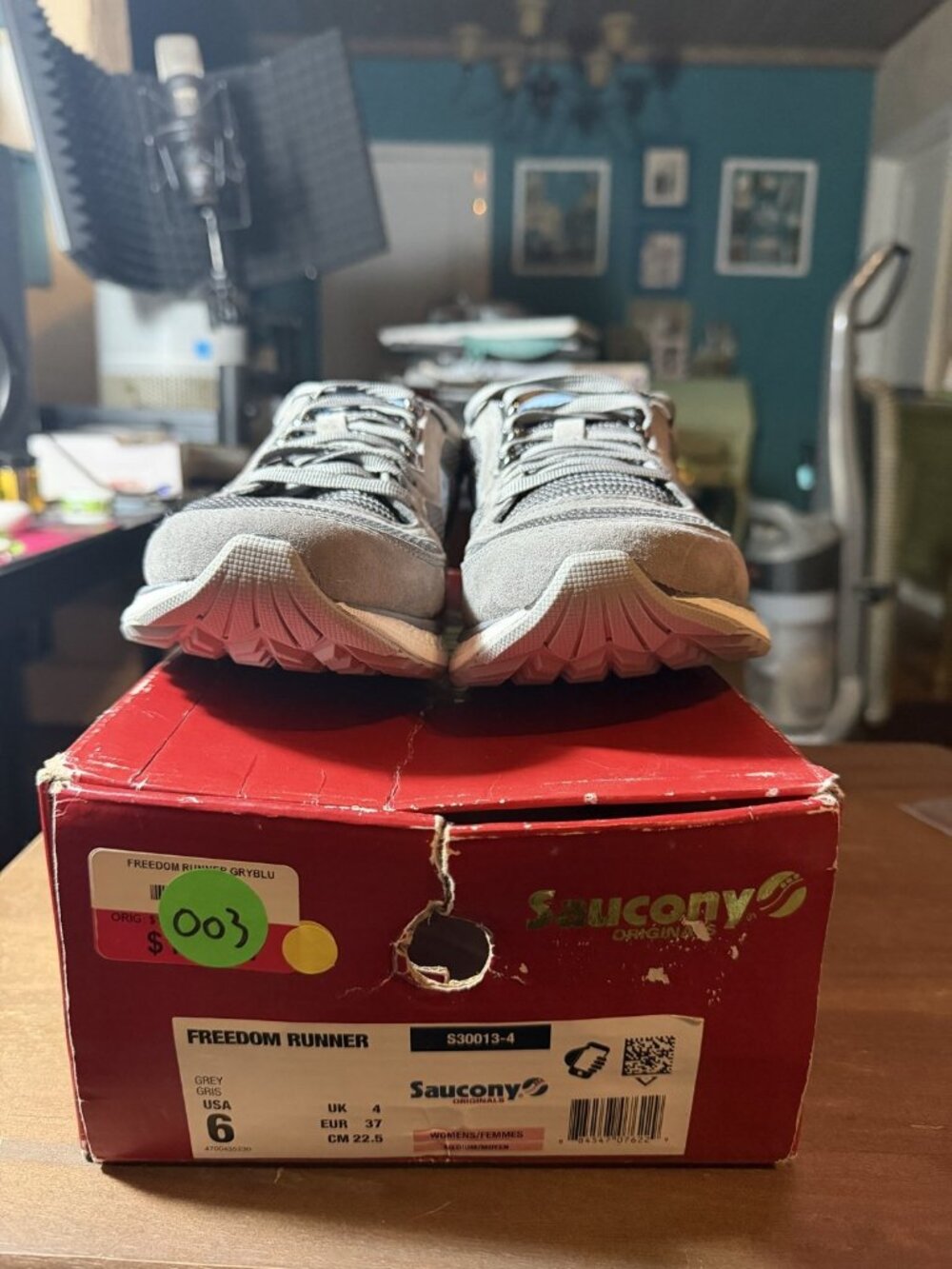 Saucony Freedom Runner Grey Light Blue Women US 6 - S30013-4